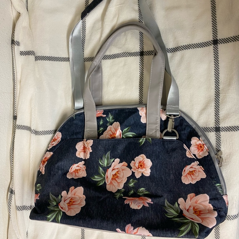 Vooray Zen gym tote